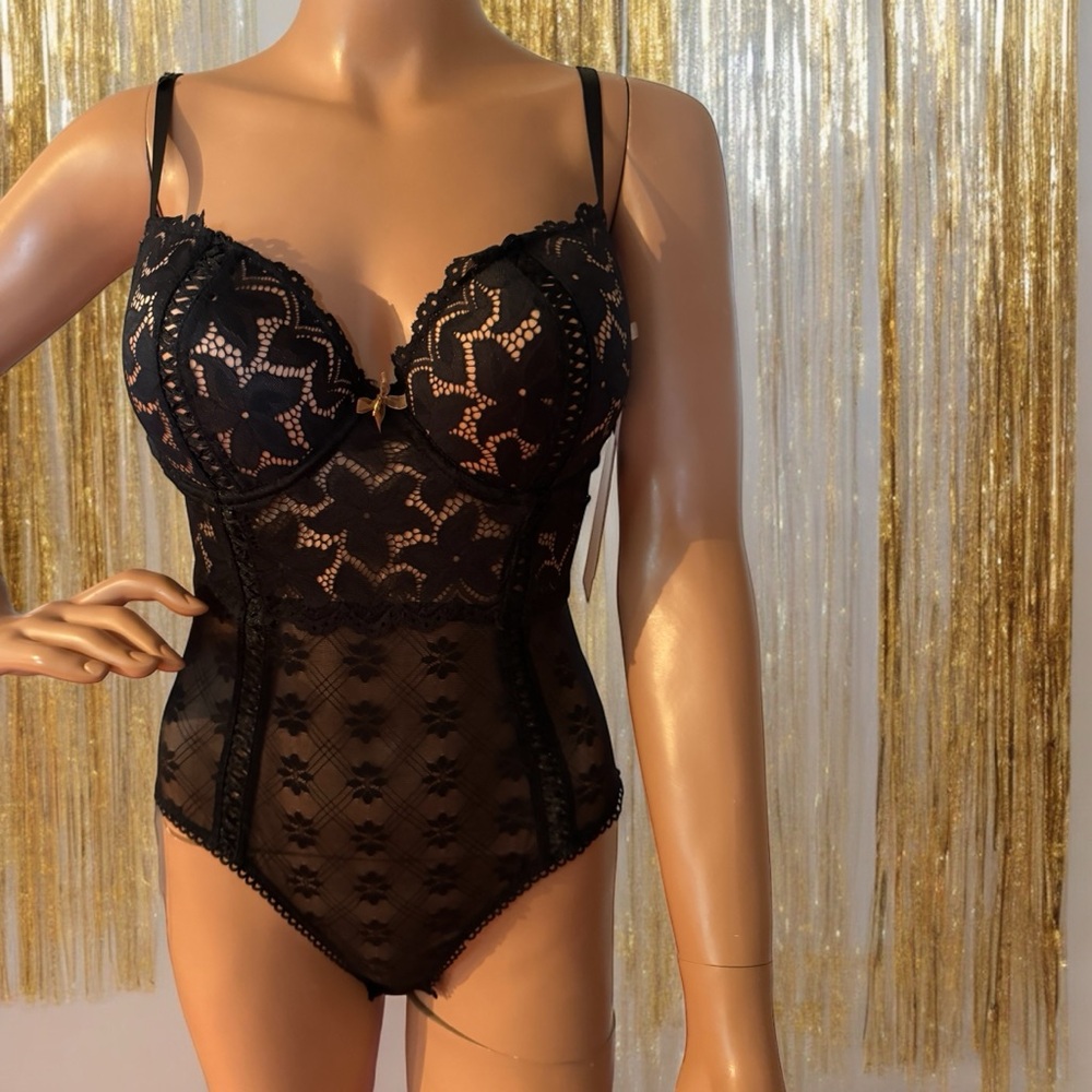 NWT Black lace & mesh teddy. Sz L